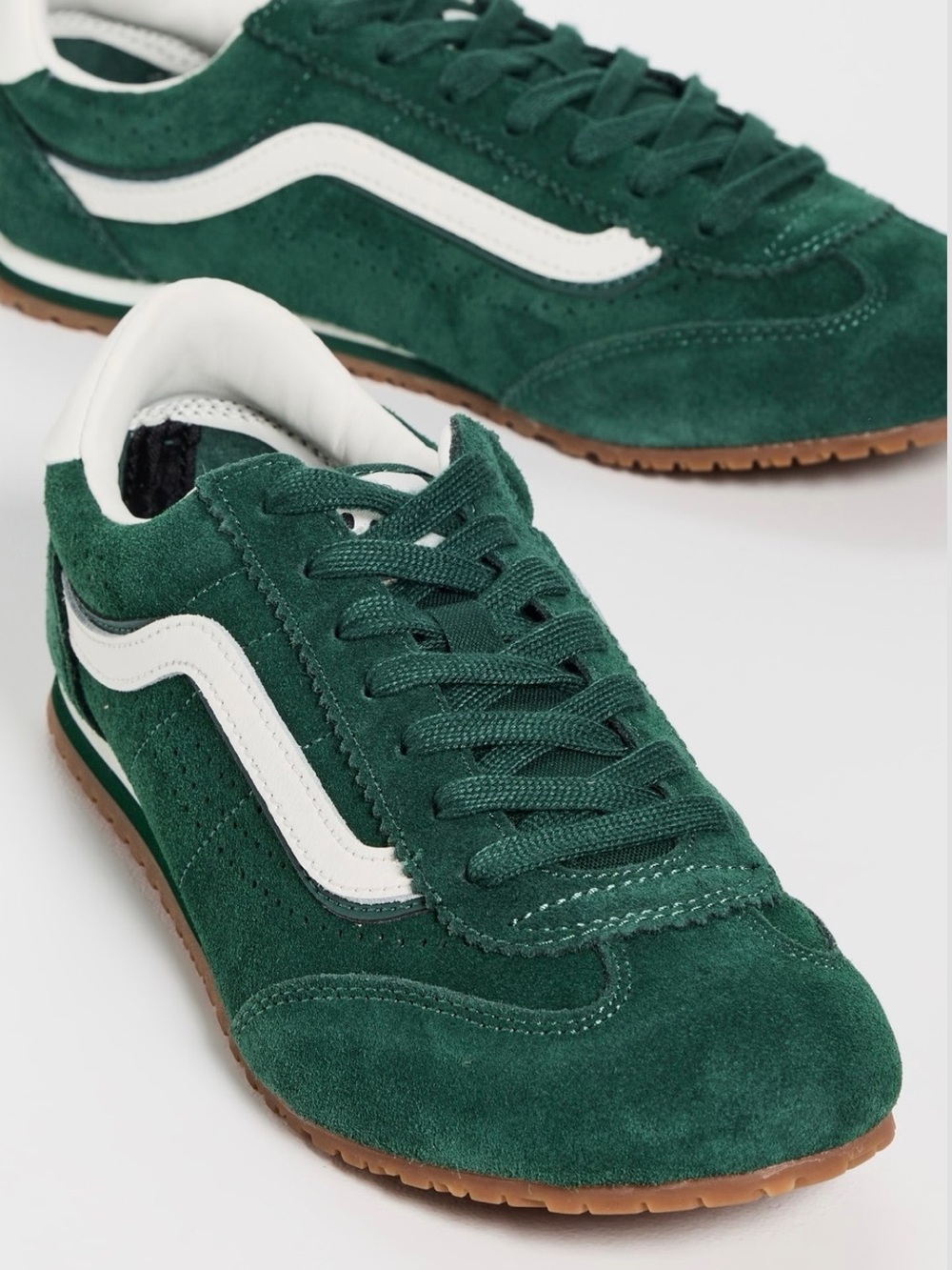 Vans Unisex Green Suede Lowpro Sneakers with White Wave